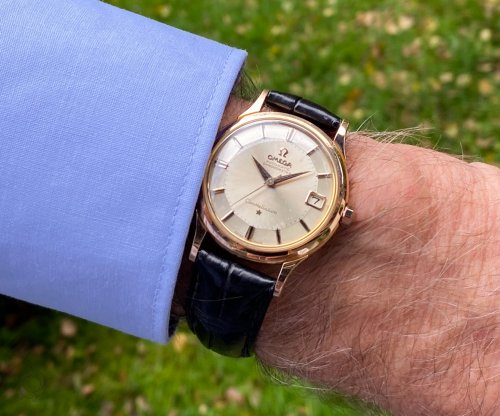 Carousel post from schoenesammleruhren.