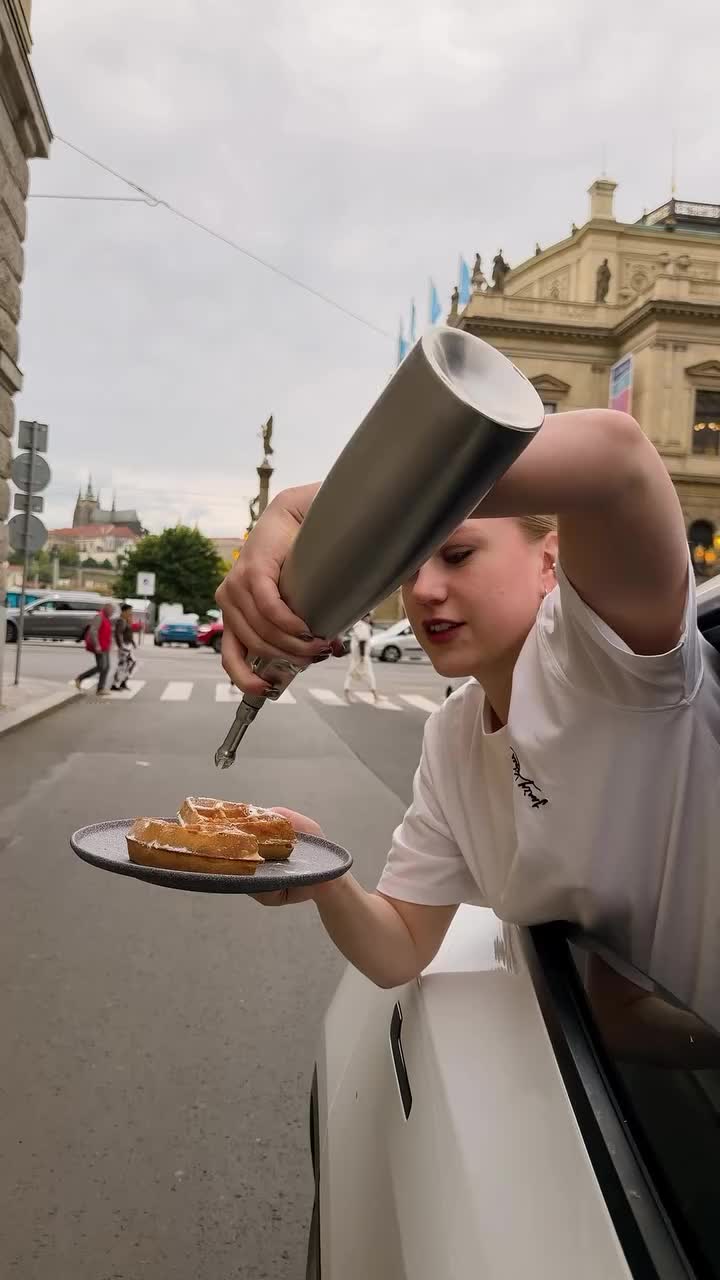Video post from coffeeandwafflescz.