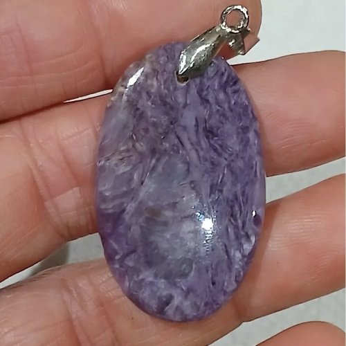 Carousel post from lemondemagiquedescristaux.