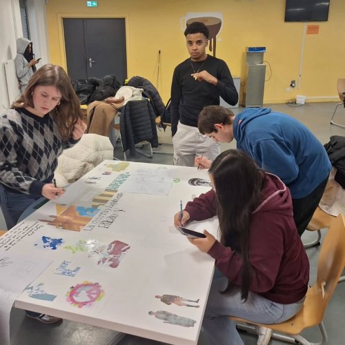 Carousel post from ellacuriazurbaranbhi.