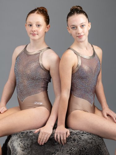 Carousel post from darcyleotards.