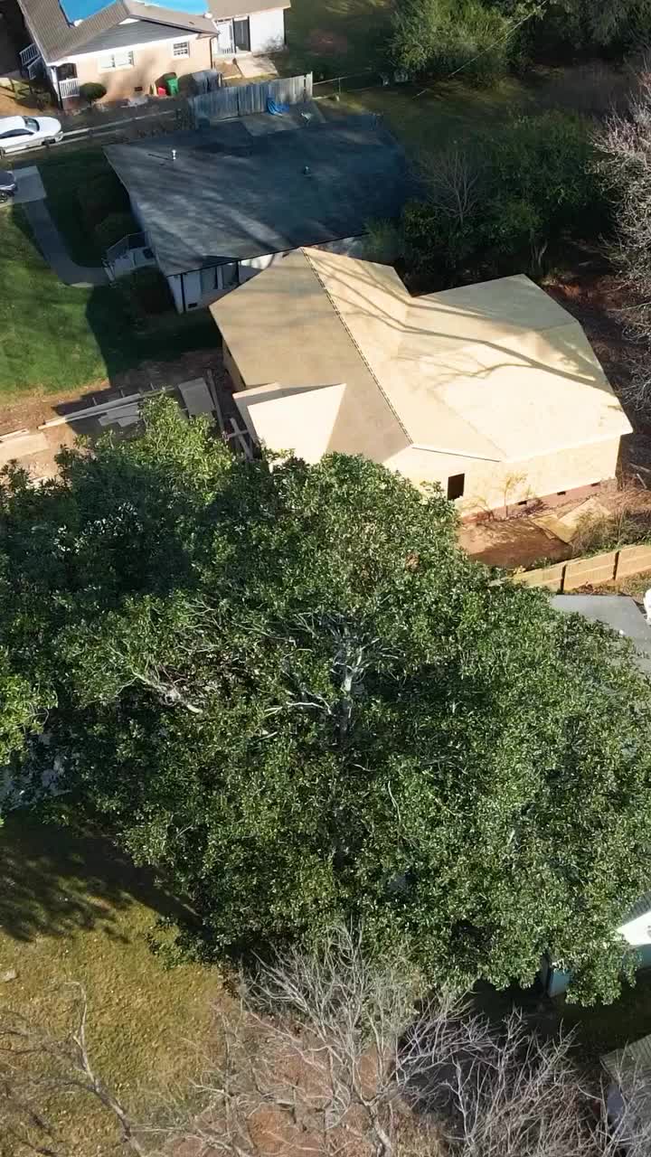 Video post from qc.builders.