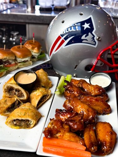 Photo post from laurasbarandgrill.