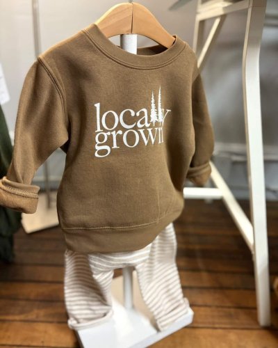 Carousel post from niftygiftynorfolk.