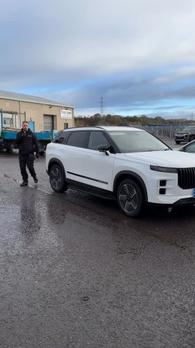 Video post from spotlessdetailing_group.