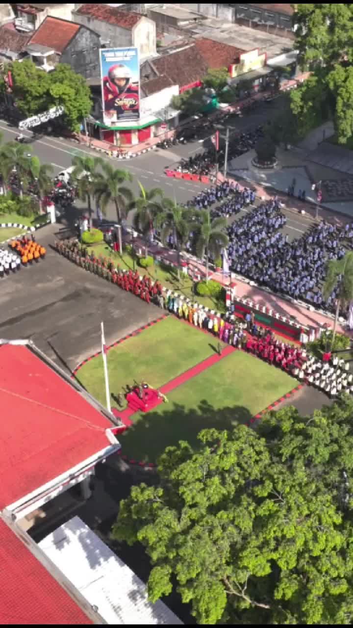 Video post from pemkotblitar.
