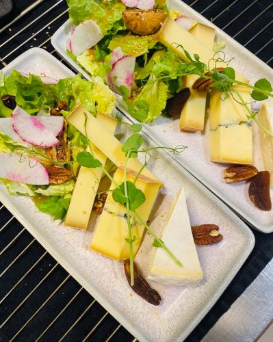 Photo post from miditreizepontarlier.