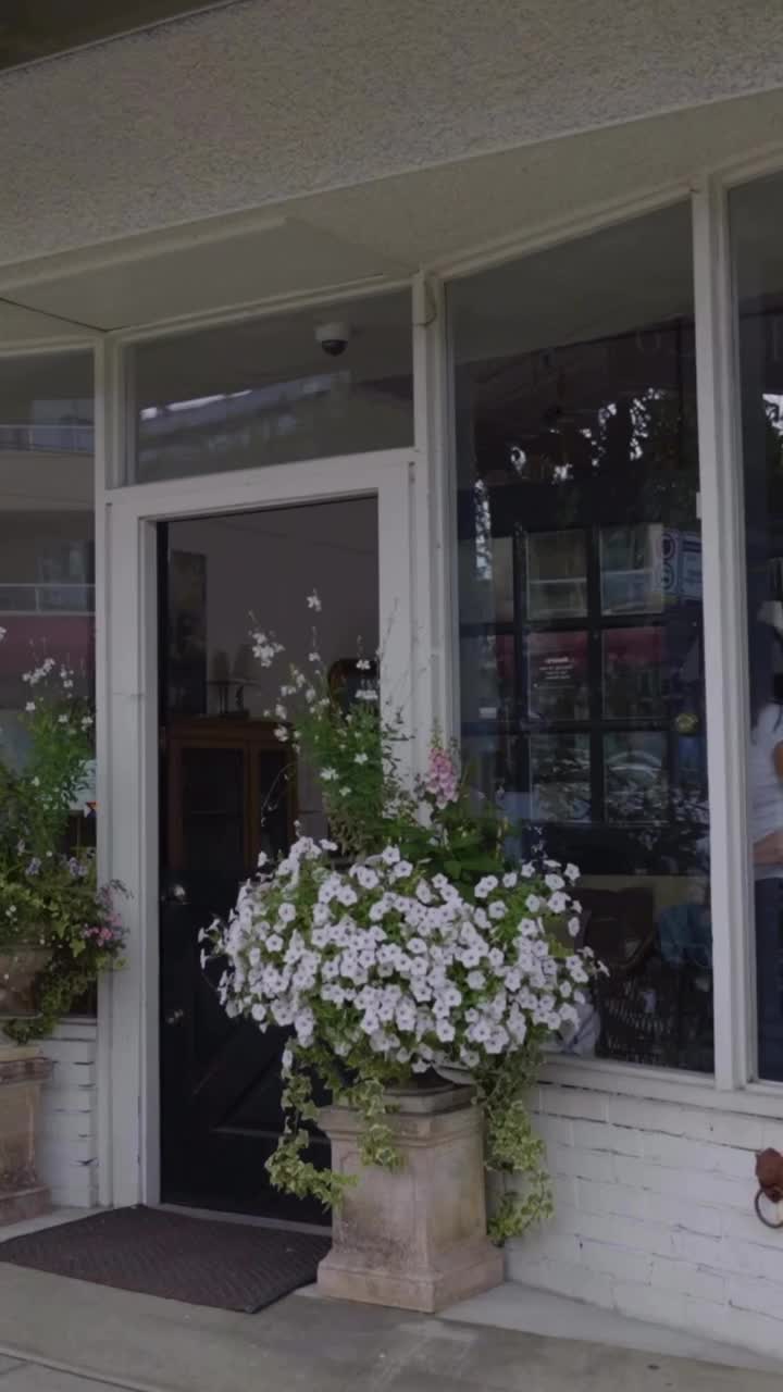 Video post from gildandco.