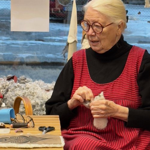 Carousel post from madeinmedelpad.