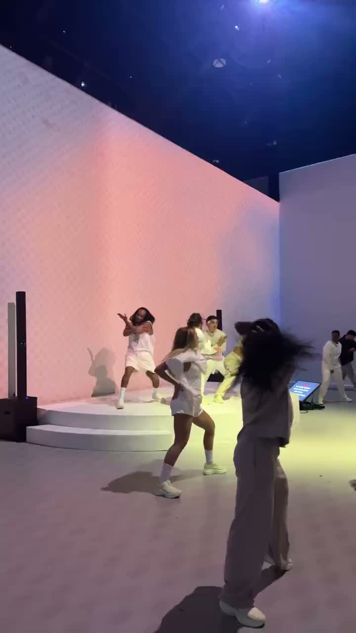 Video post from liveoficial.