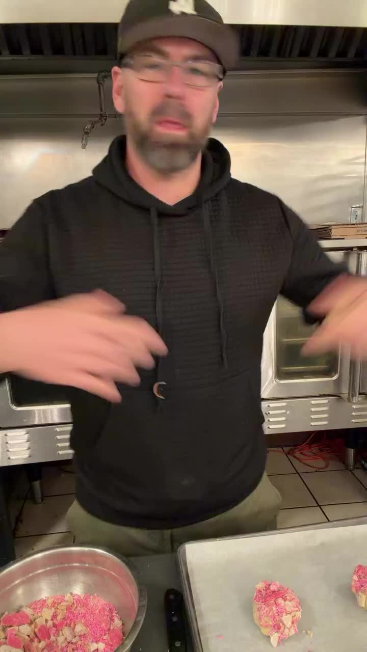 Video post from famous_creations_catering.