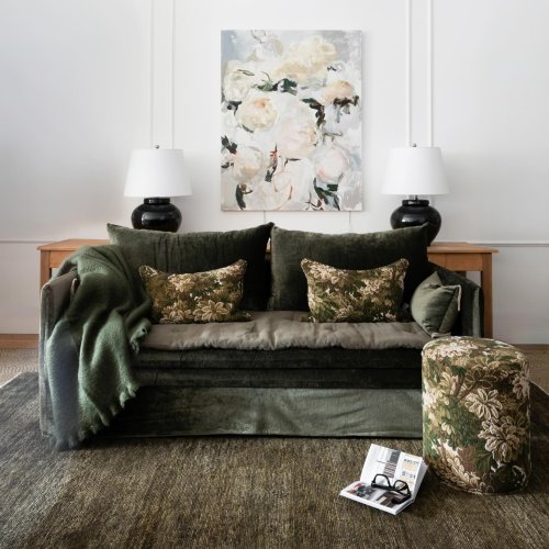 Carousel post from gildandco.