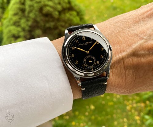 Carousel post from schoenesammleruhren.