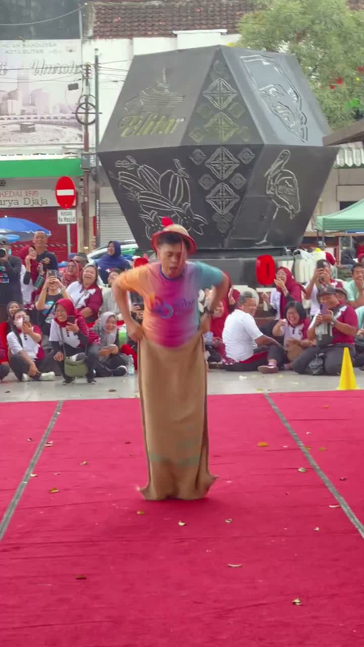 Video post from pemkotblitar.