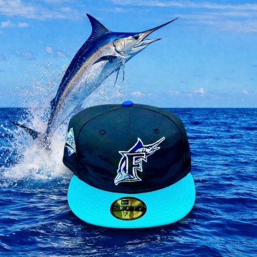 Carousel post from exclusive.fitted.