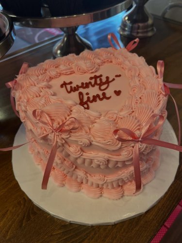 Photo post from smallcakestyler.