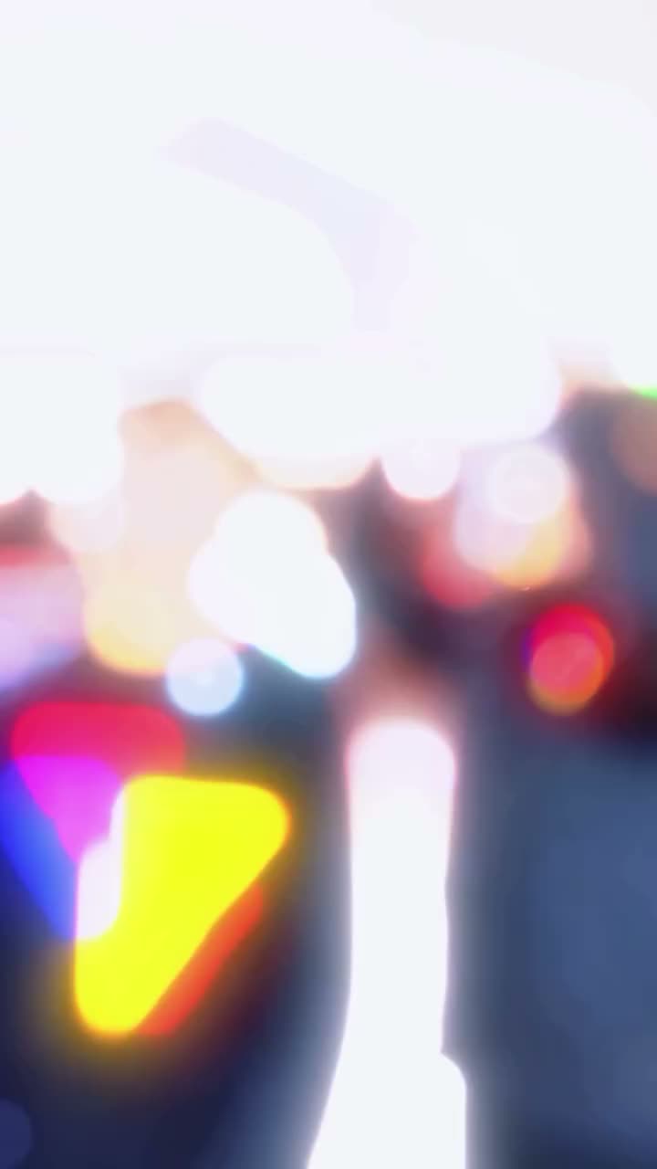 Video post from fermakoficial.