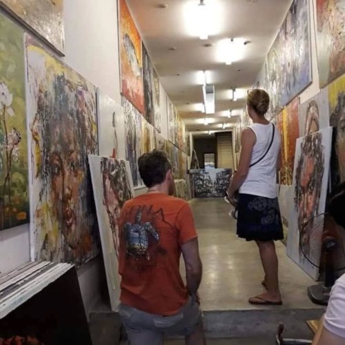 Carousel post from dc.artgallery.