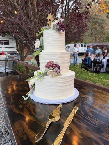 Photo post from famous_creations_catering.