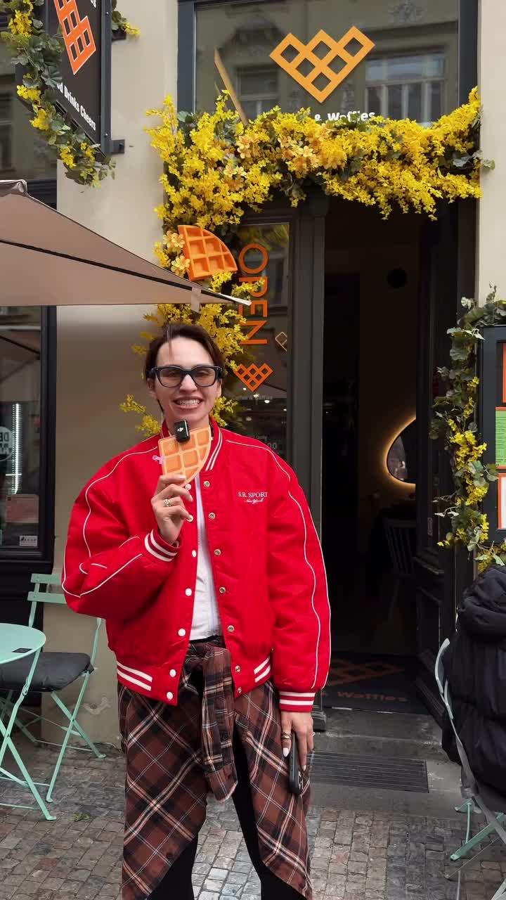 Video post from coffeeandwafflescz.