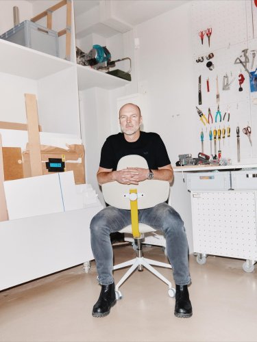 Carousel post from onofficemag.