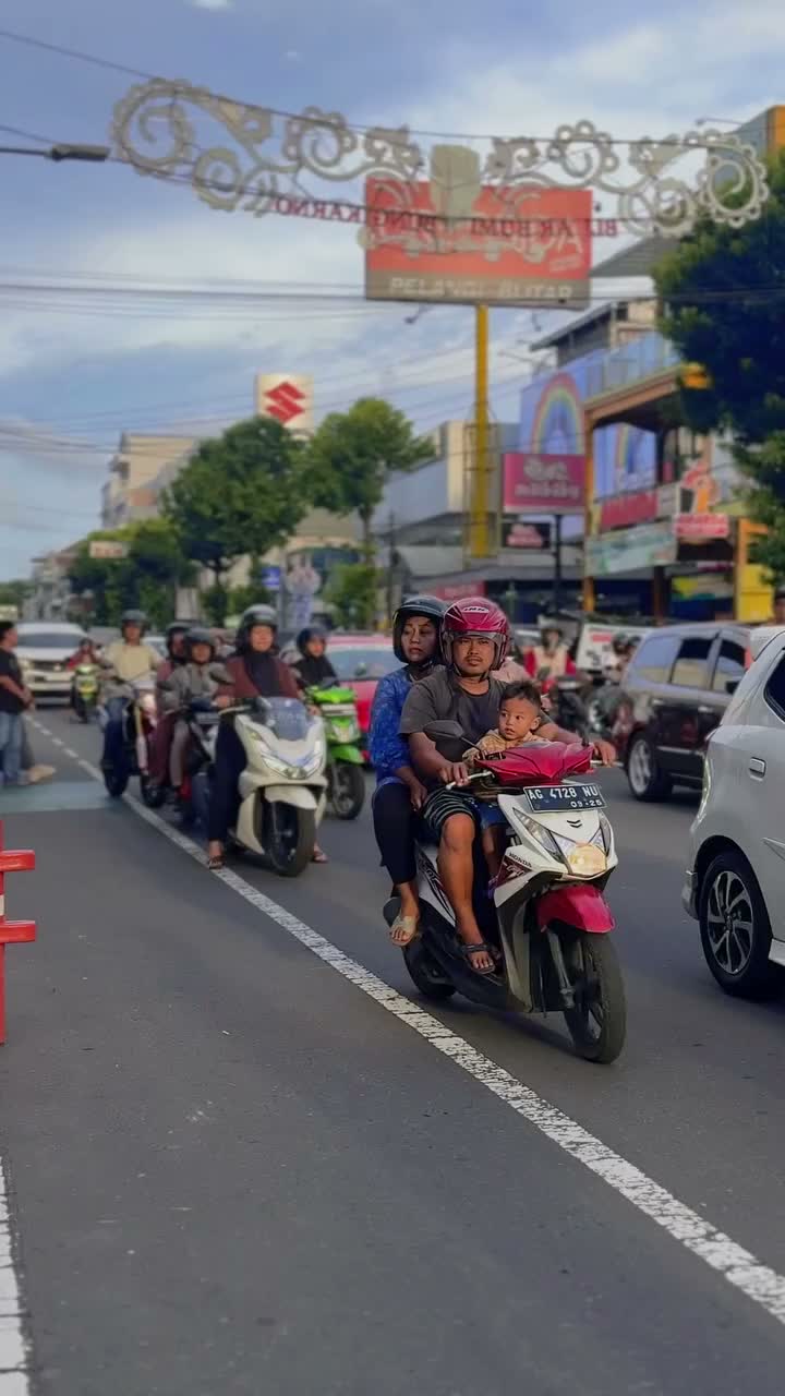 Video post from pemkotblitar.