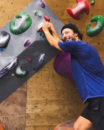 Carousel post from liveoficial.