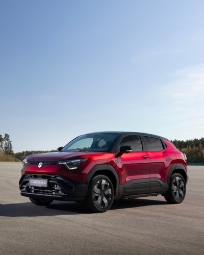 Carousel post from salonautolyon.