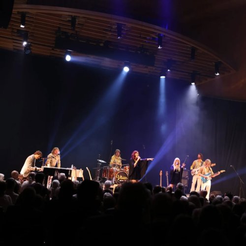 Carousel post from davidcarbe.