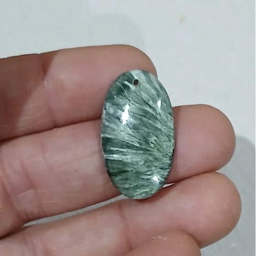 Carousel post from lemondemagiquedescristaux.