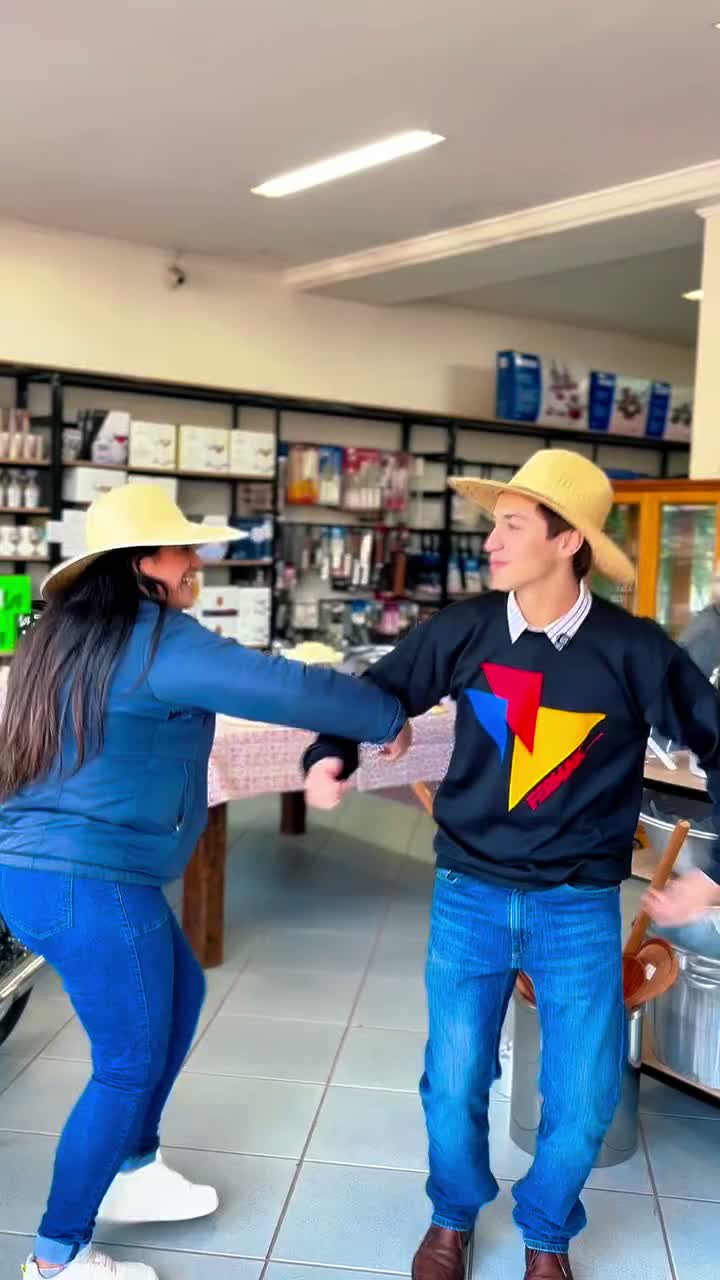 Video post from fermakoficial.