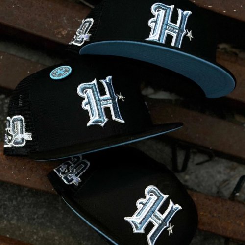 Carousel post from exclusive.fitted.