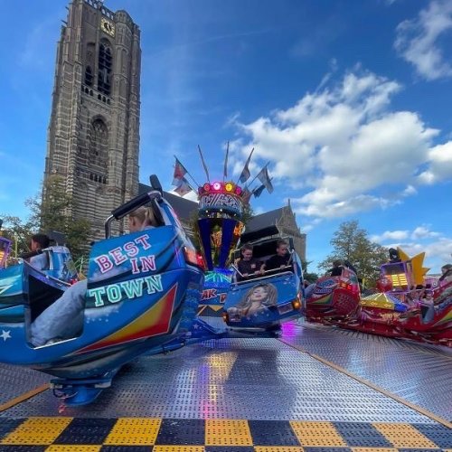 Carousel post from visitoirschot.