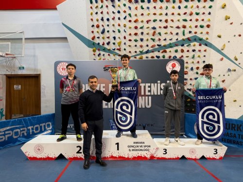 Carousel post from turkiyemasatenisifederasyonu.