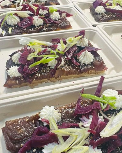 Carousel post from miditreizepontarlier.