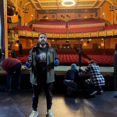 Carousel post from fivecollegemovers.