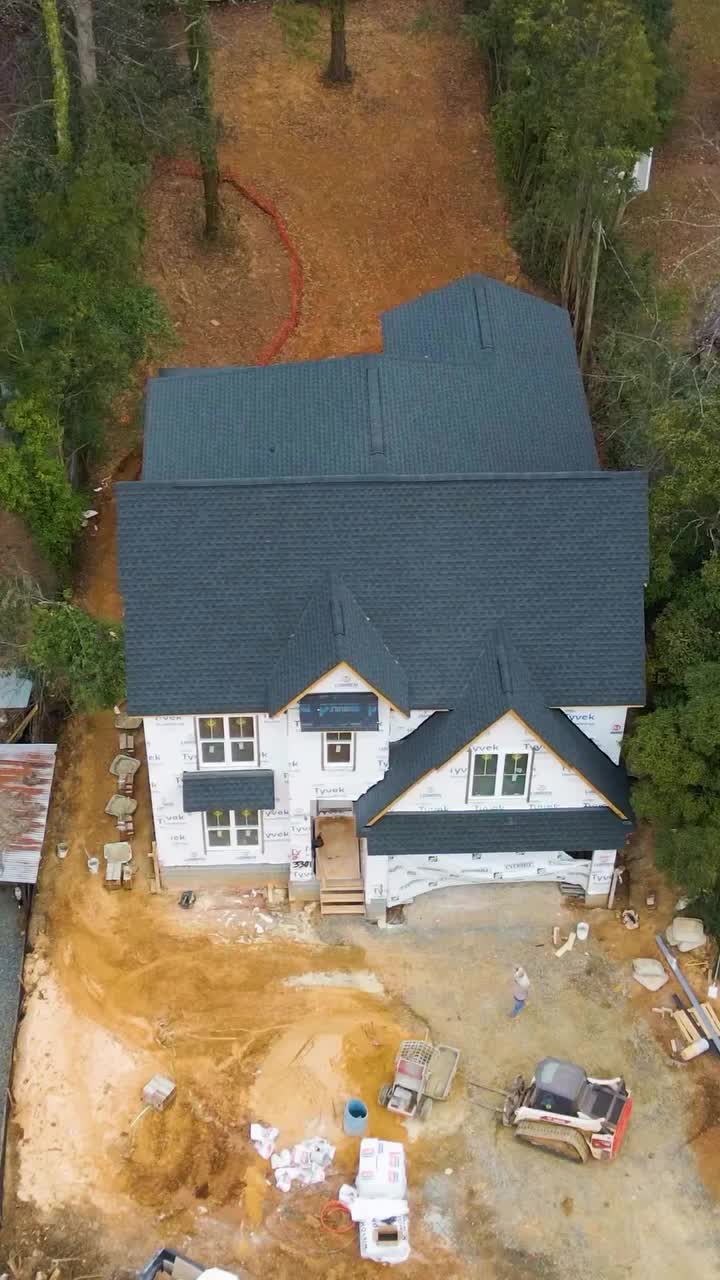 Video post from qc.builders.