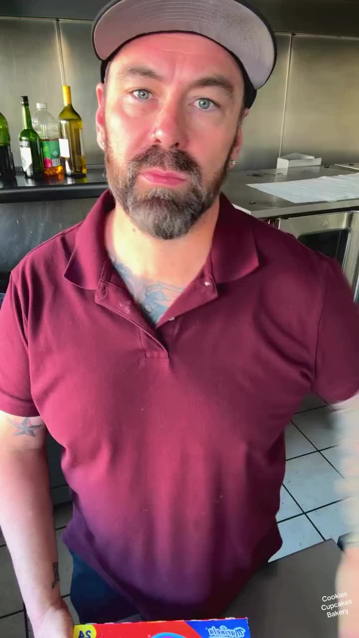 Video post from famous_creations_catering.