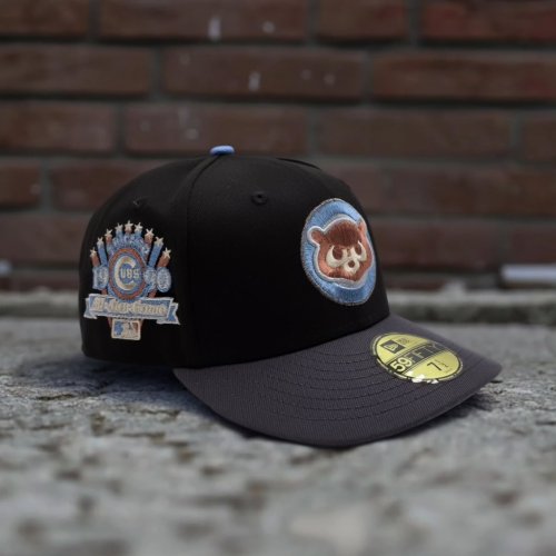 Carousel post from exclusive.fitted.