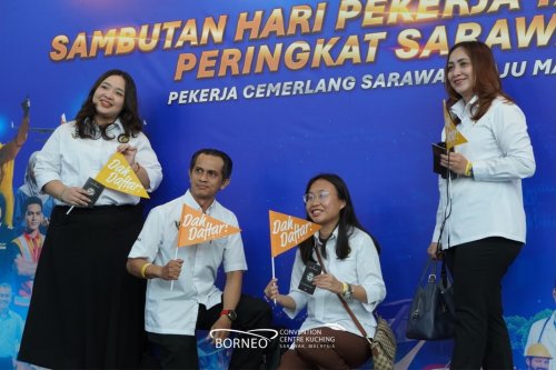 PostPhoto