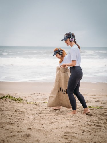 Carousel post from liveoficial.