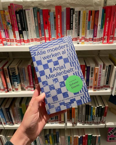 Carousel post from bibliotheeksintgillis.