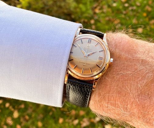 Carousel post from schoenesammleruhren.