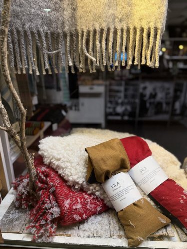 Carousel post from madeinmedelpad.