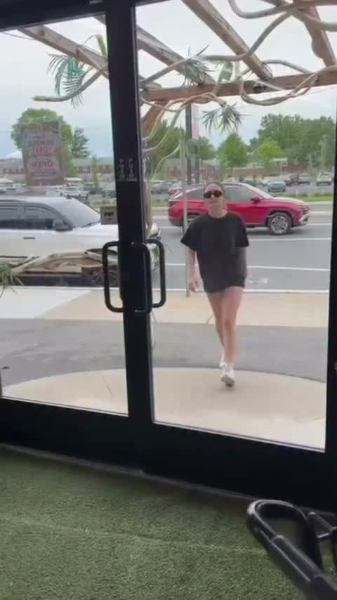 Video post from njexoticpets.