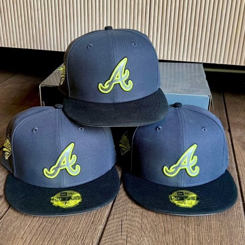 Carousel post from exclusive.fitted.