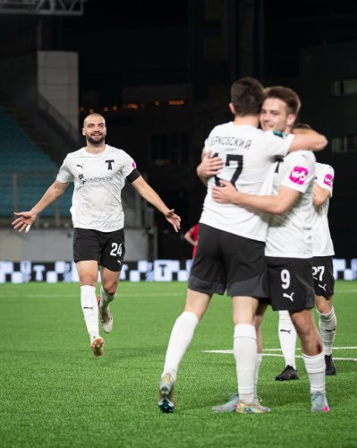 Carousel post from torpedolife.