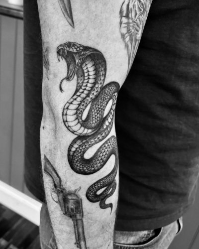 Photo post from lovetattoossandhurst.