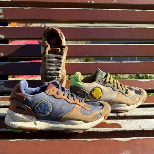 Carousel post from almareafootwear.