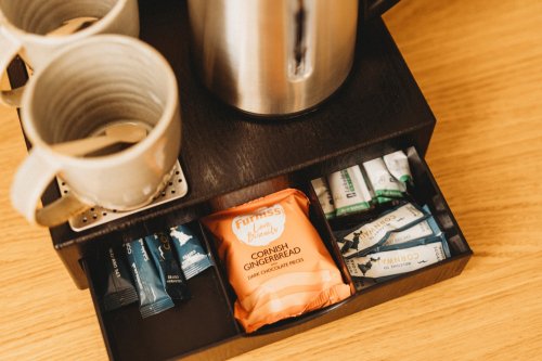 Carousel post from hotelvaratruro.